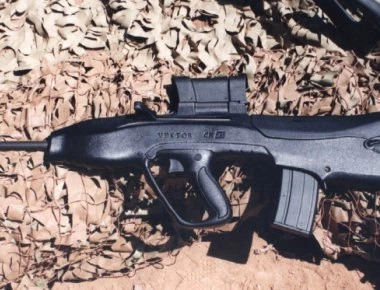 Vektor CR-21: Συνεχίζοντας την παράδοση της Ν. Αφρικής στα τυφέκια (βίντεο)